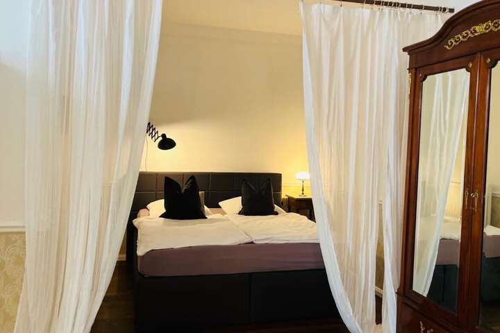 Room 14 of 51