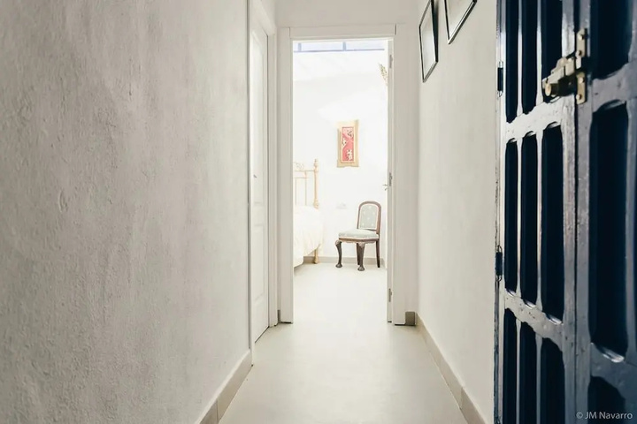 Room 12 of 20