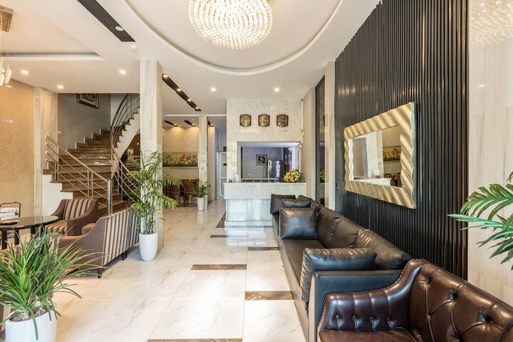 Manmo Ha Noi Business Hotel