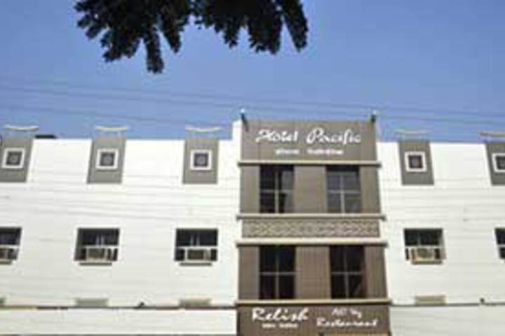 Hotel Pacific