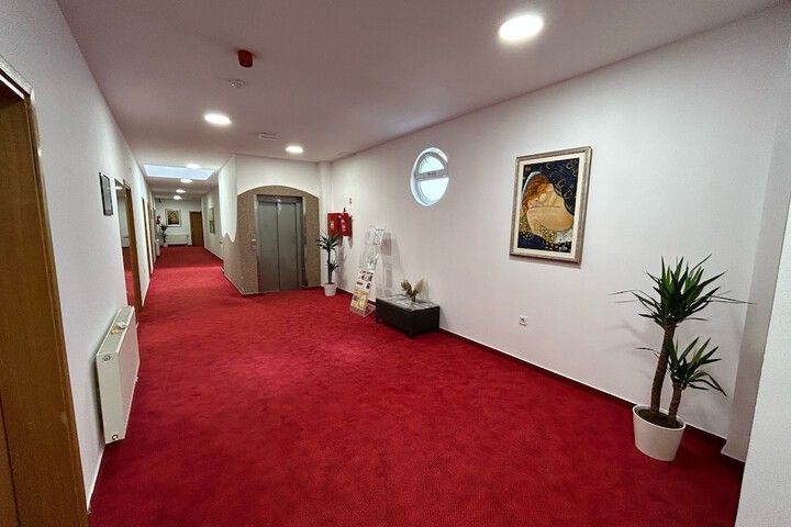 Ballroom/Hall 55 of 58