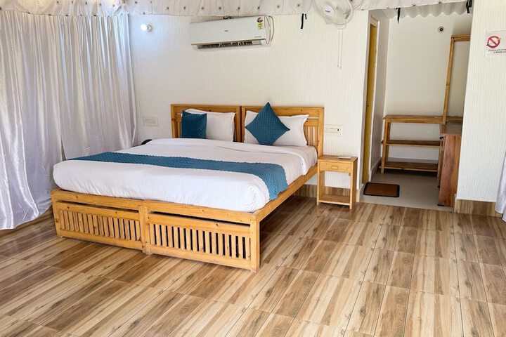 Room 17 of 30