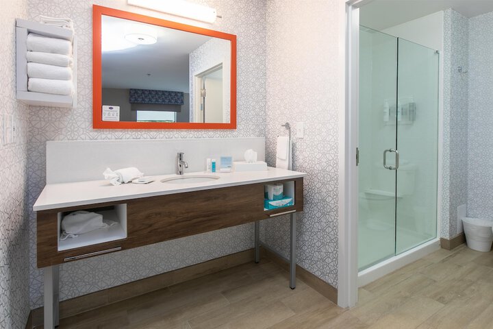 Bathroom shower