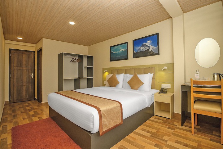 Room 4 of 39