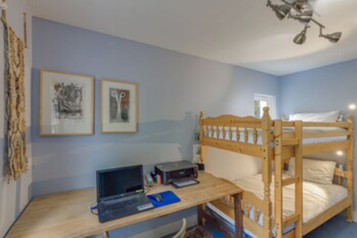 Room 18 of 24