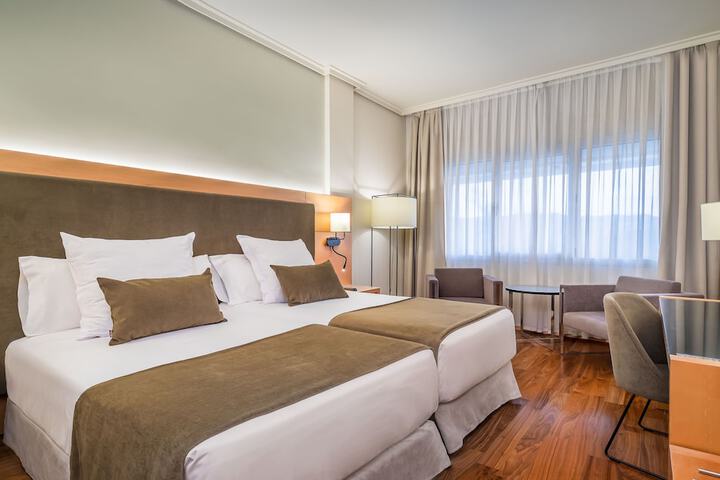 Room 4 of 64