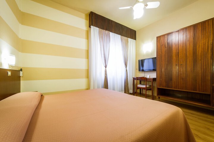 Room 22 of 89