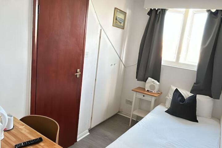 Room 79 of 146