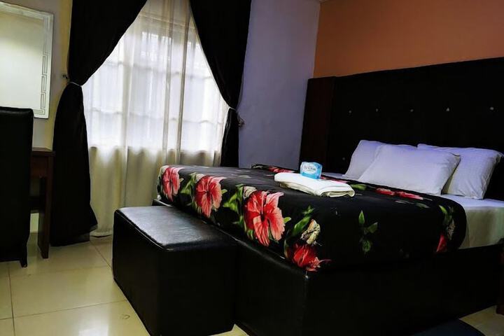 Room 7 of 44