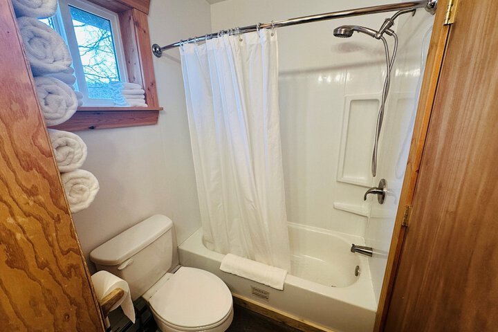 Room 9 of 32