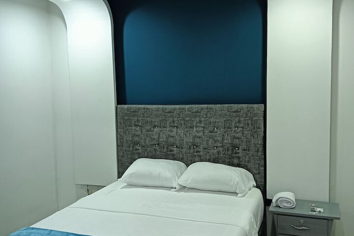 Room 26 of 40