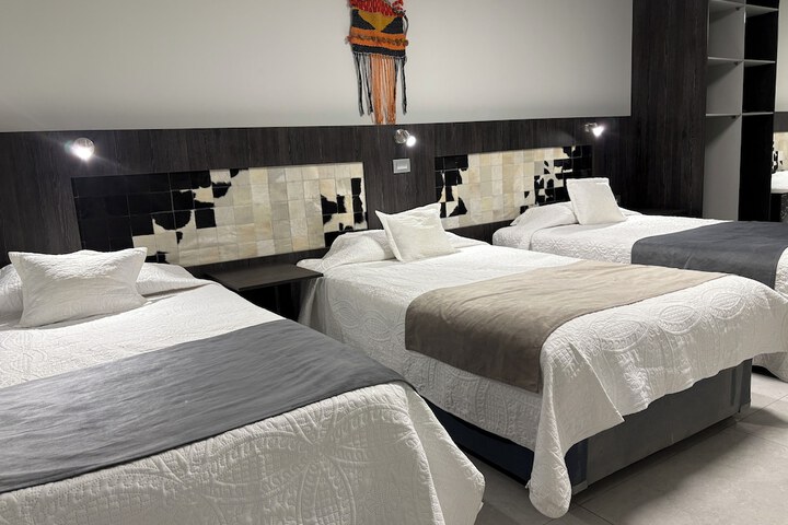 Room 9 of 29