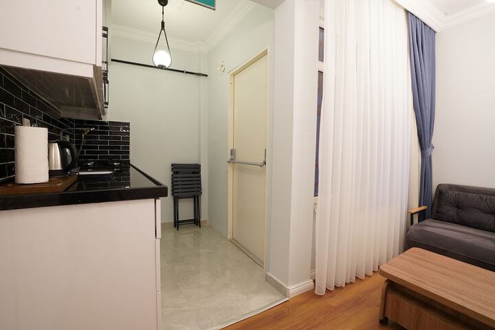 Room 25 of 29