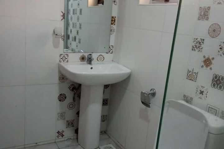 Room 24 of 64