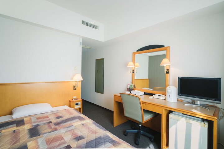 Room 4 of 39