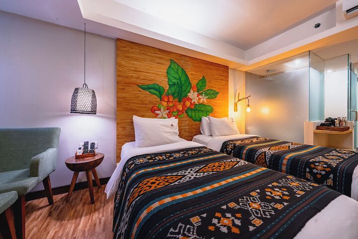 Room 2 of 48