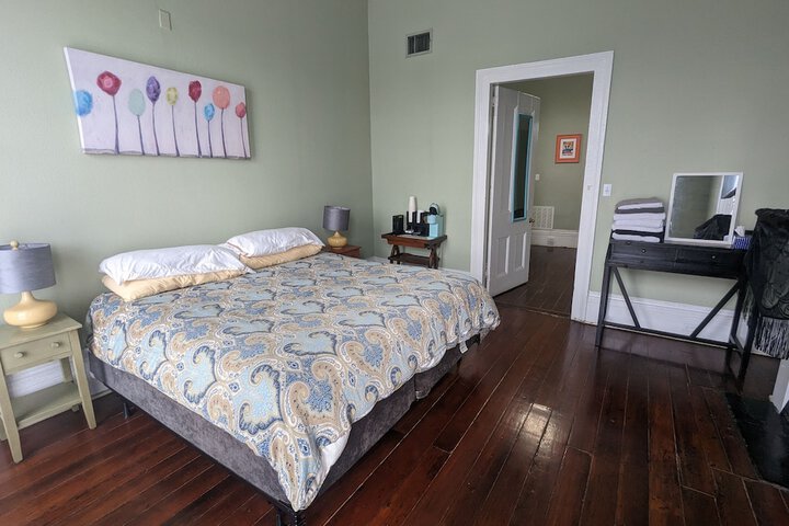 Room 16 of 27
