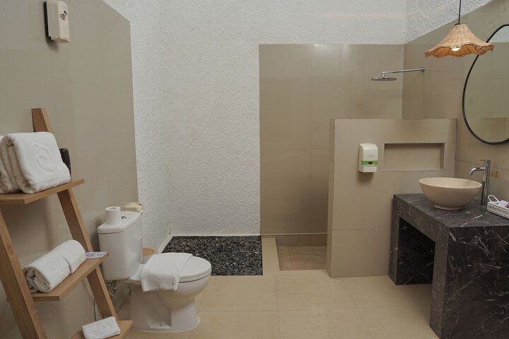 Clean Restrooms