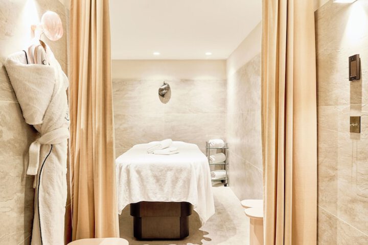 Spa 43 of 58