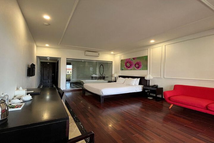 Room 4 of 59