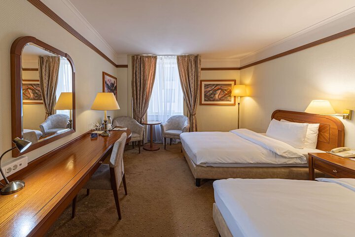 Room 30 of 217
