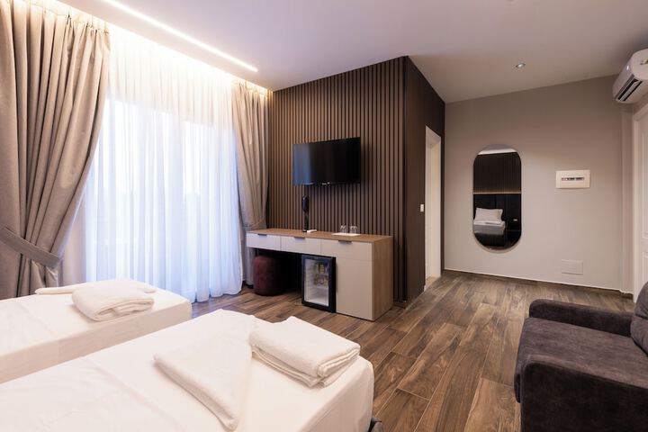 Room 43 of 141