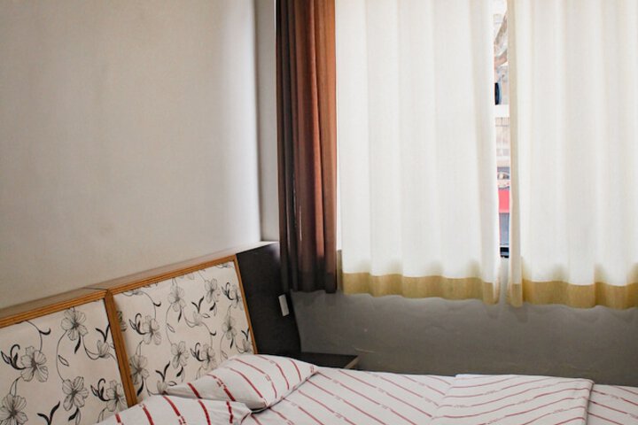 Room 7 of 26