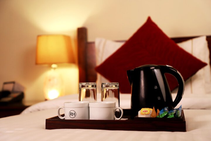 Breakfast/Coffee Service 24 of 45