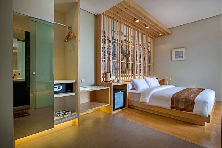 Room 25 of 69