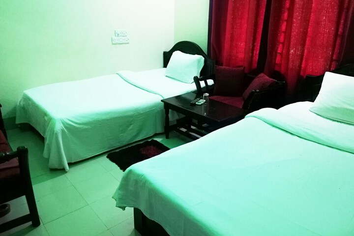 Room 17 of 25