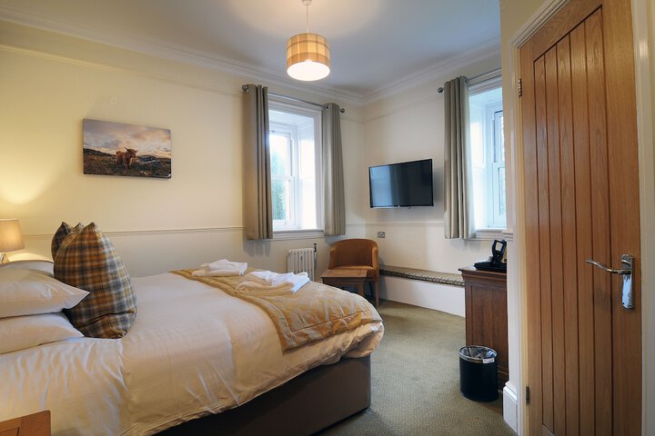 Room 5 of 66