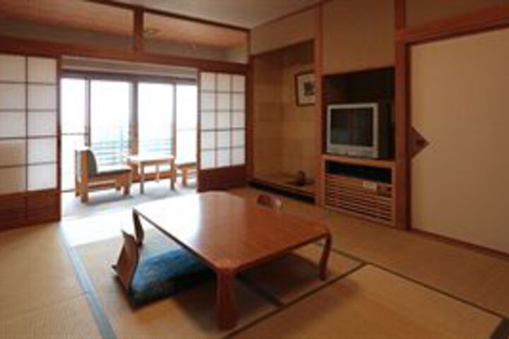 Room 34 of 50