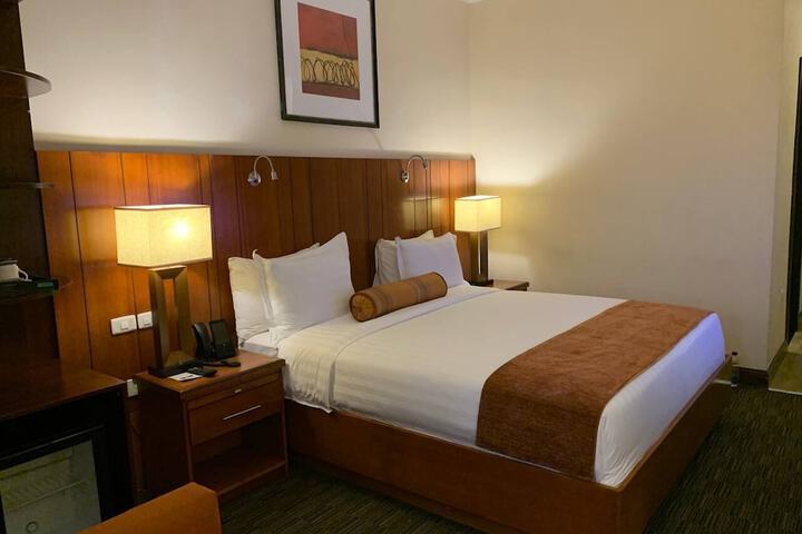 Room 46 of 168