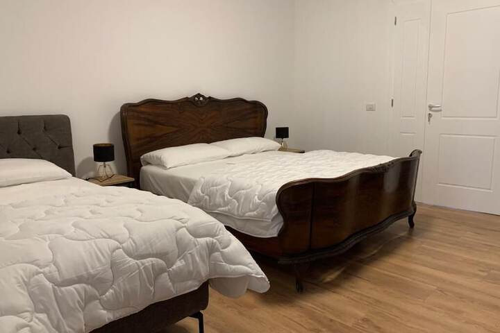 Room 16 of 37