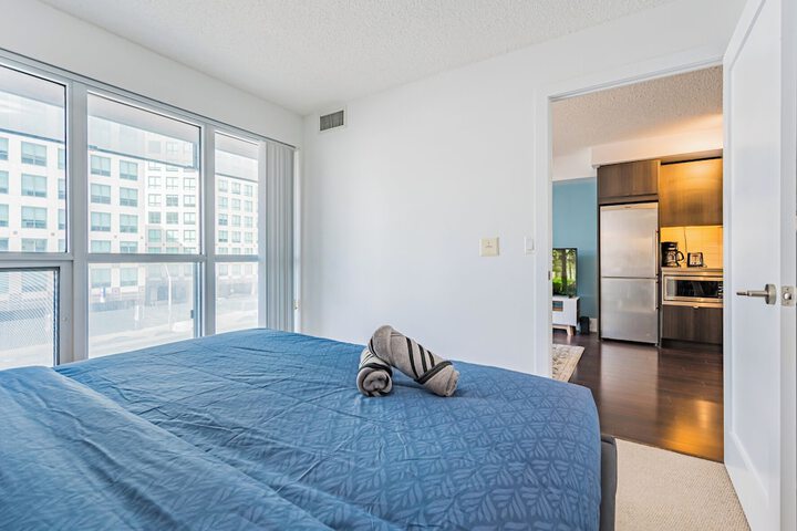 Room 33 of 260