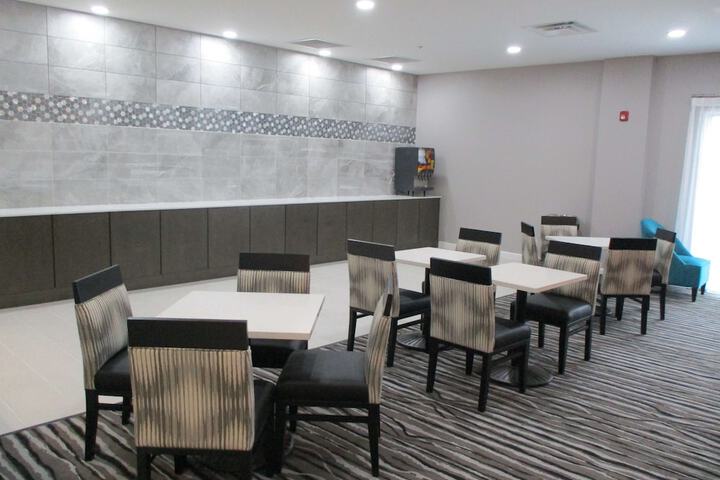 Breakfast area