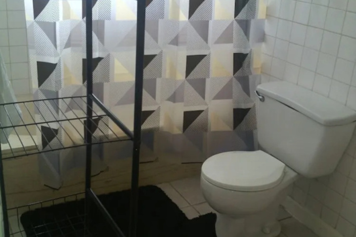 Room 8 of 20