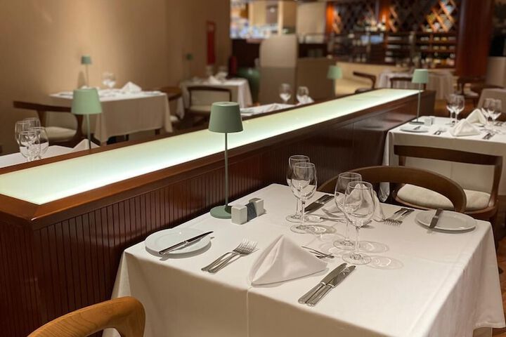 Dining 43 of 99