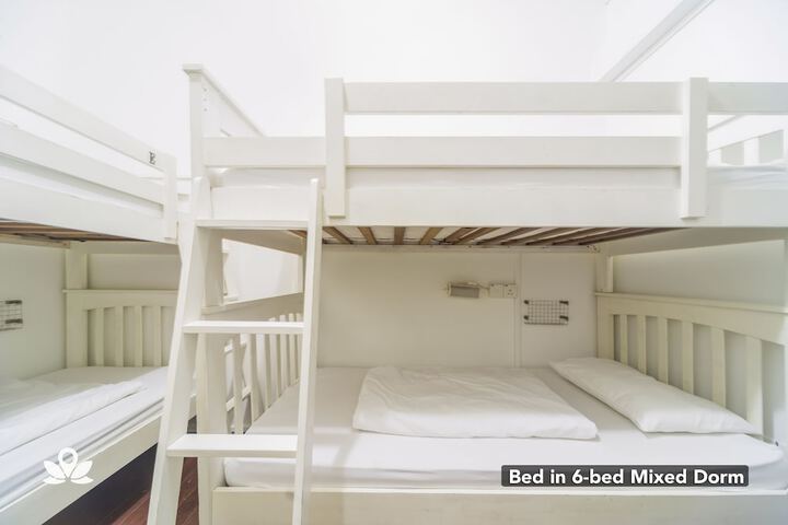 Room 4 of 43