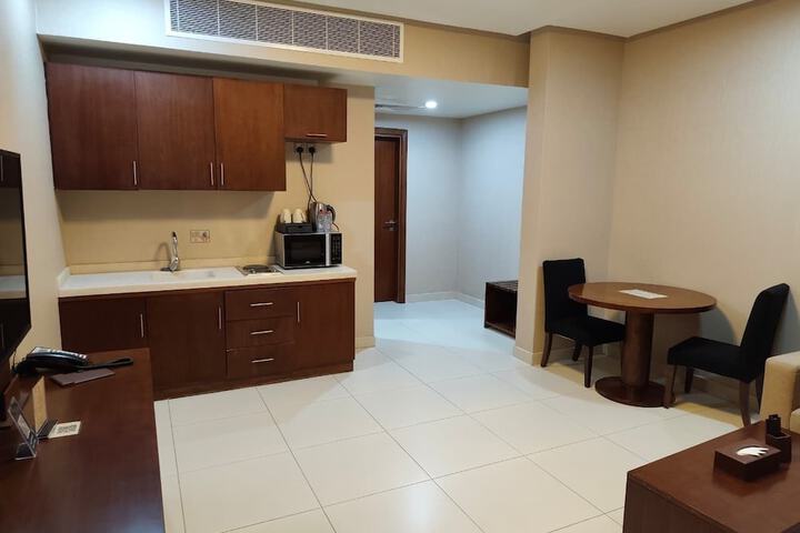 Room 4 of 15