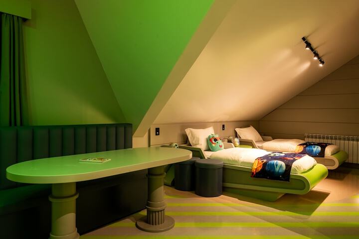 Room 7 of 75