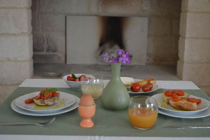 Breakfast/Coffee Service 48 of 96