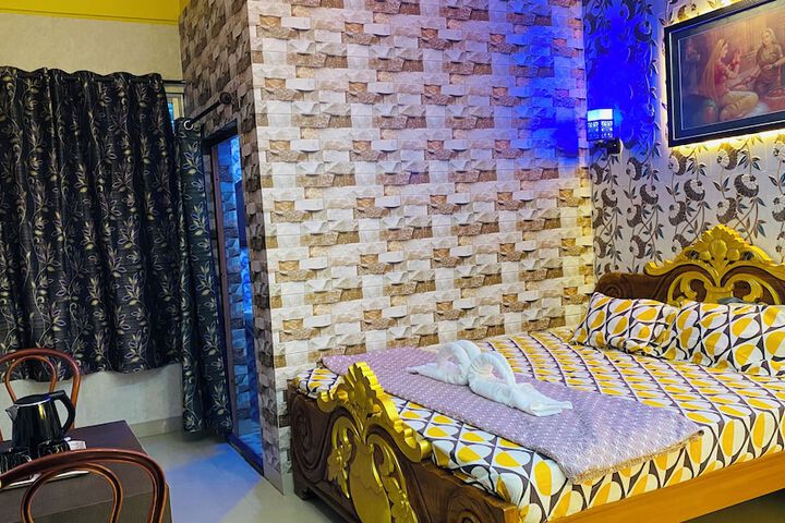 Room 12 of 101