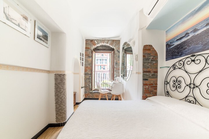 Room 19 of 65