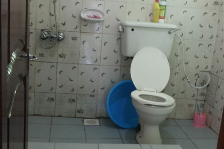 Room 18 of 40