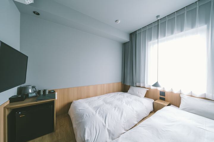 Room 8 of 54