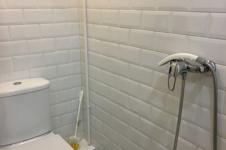 Room 30 of 42