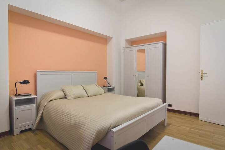 Room 10 of 44