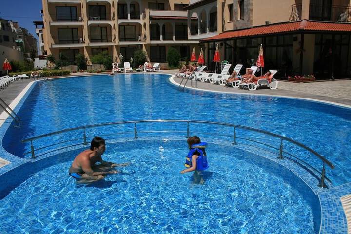 Pool 26 of 61