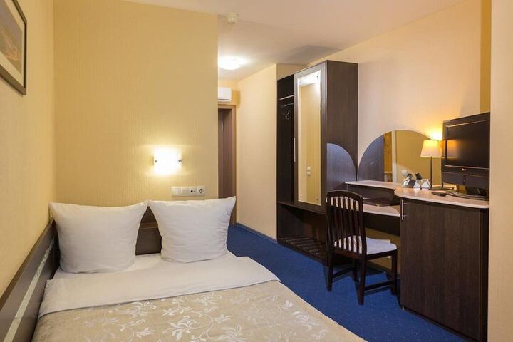 Room 15 of 45